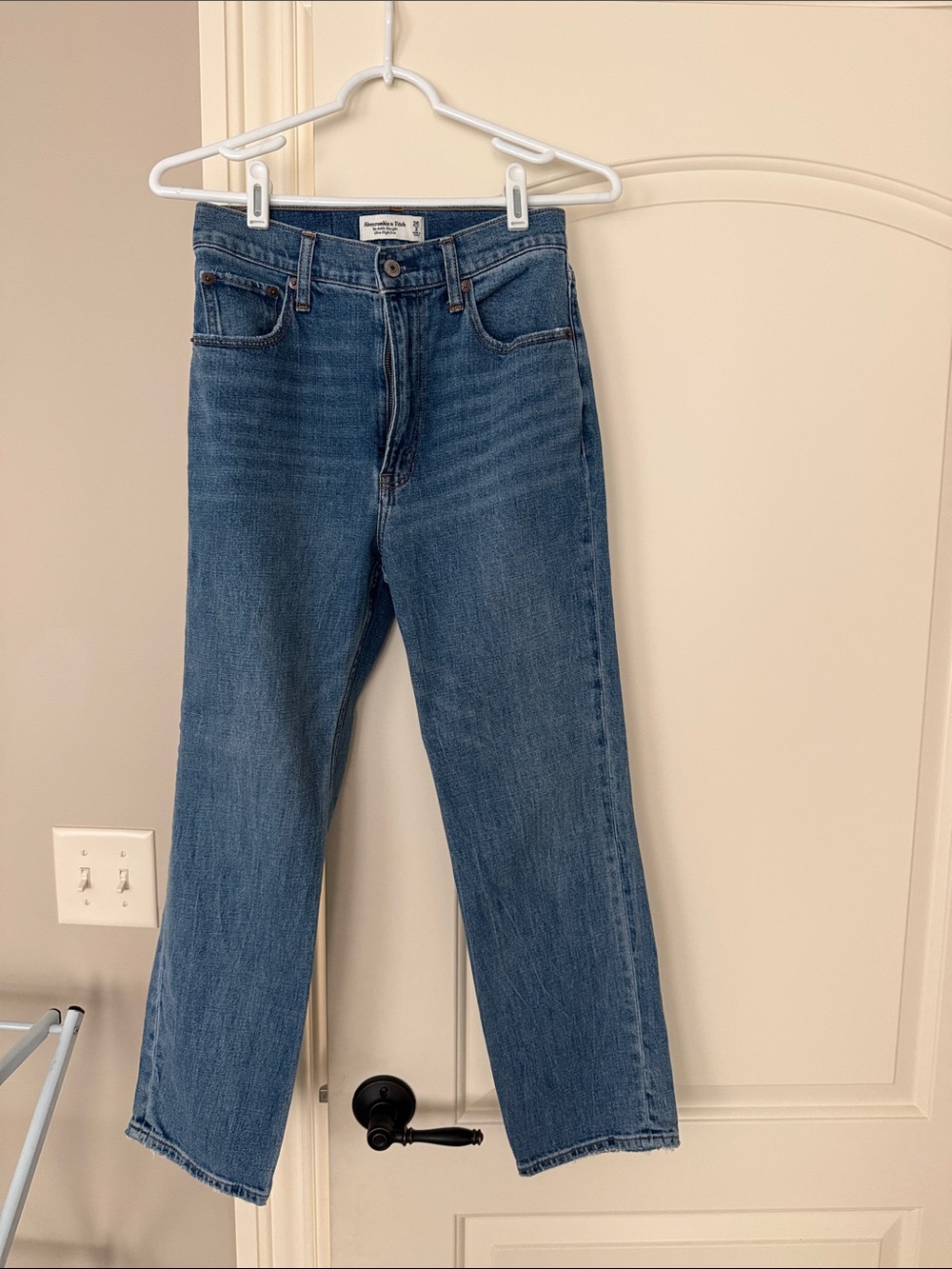 Abercrombie & Fitch women’s ankle straight ultra high rise jeans